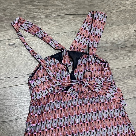 Athleta Kiki Keyhole Halter Built in Bra Geometric Dress Womens Sz XXS - Picture 6 of 9